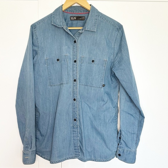 Mountain hardware denim chambray button down shirt Large side pockets hiking - Picture 2 of 9